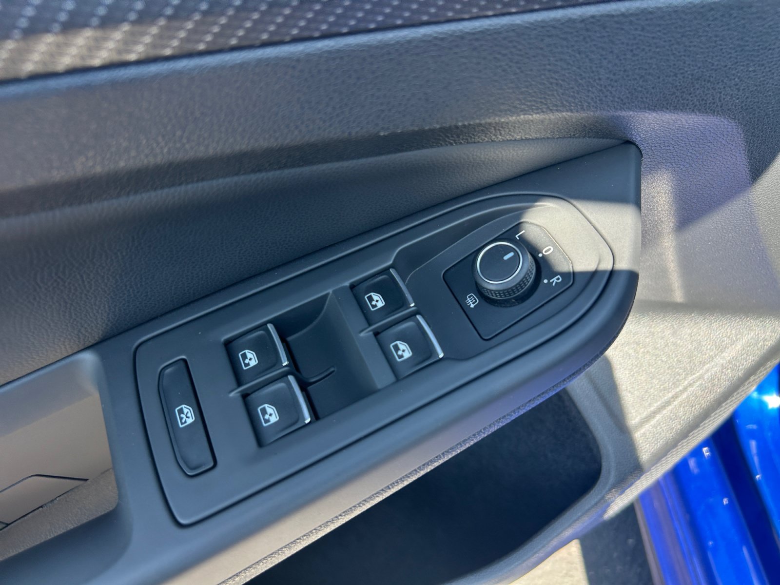 Used 2023 Volkswagen Golf R AWD/4WD image 13