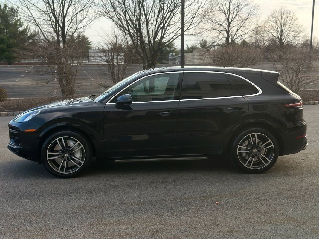 Used 2019 Porsche Cayenne Turbo AWD/4WD image 5