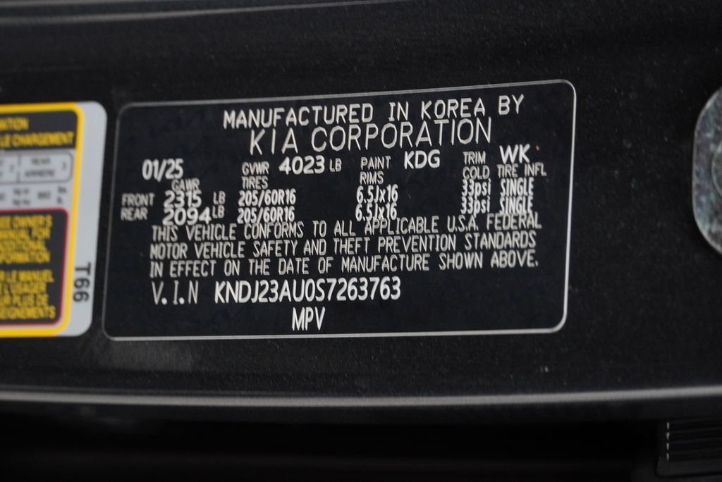 Used 2025 Kia Soul LX w/ LX Technology Package FWD image 43