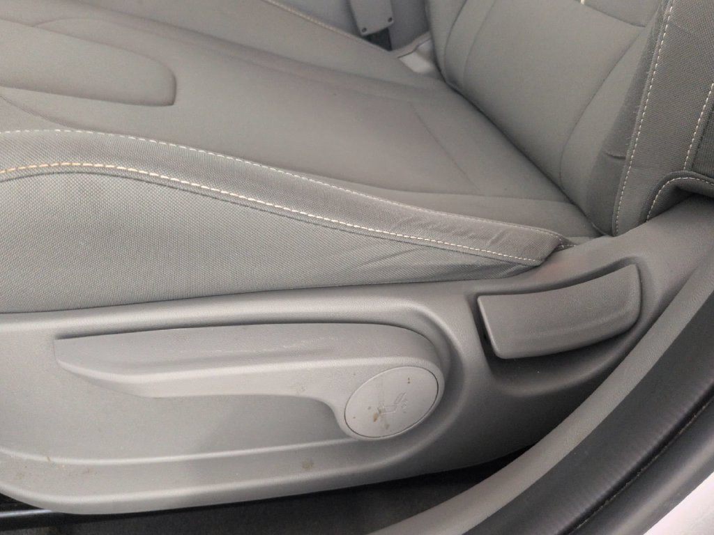Used 2024 Hyundai Elantra SEL FWD image 27