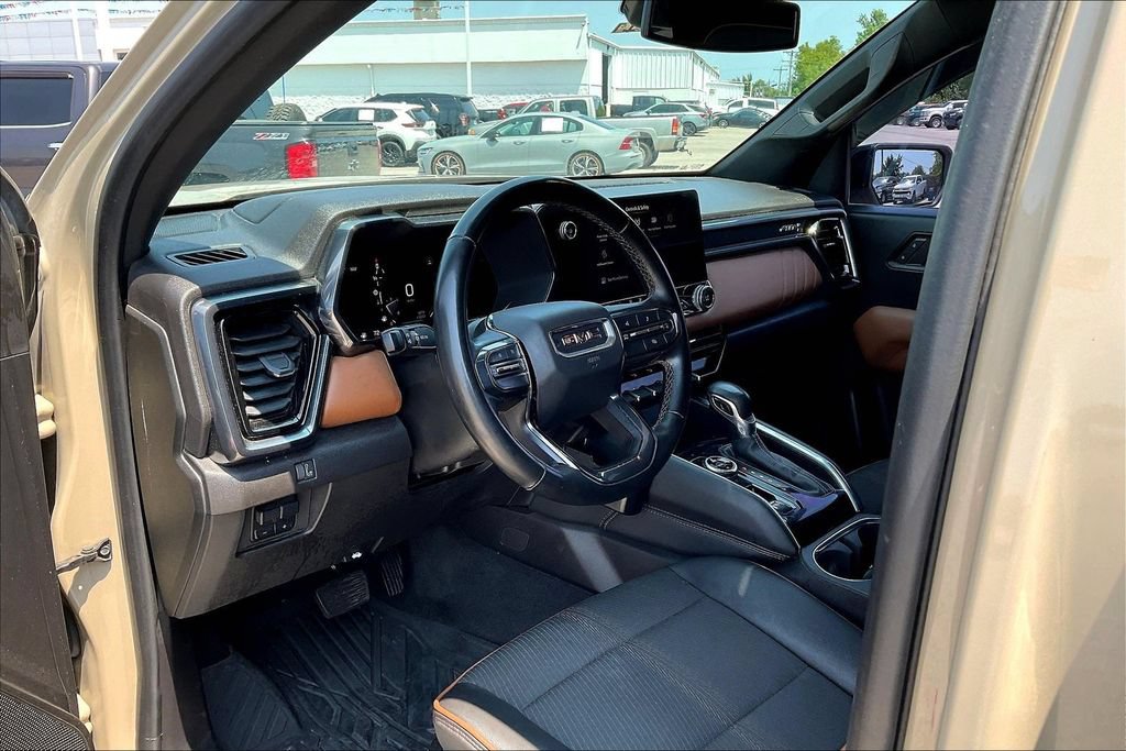 Used 2023 GMC Canyon AT4 w/ LPO, Skid Plate Package AWD/4WD image 8