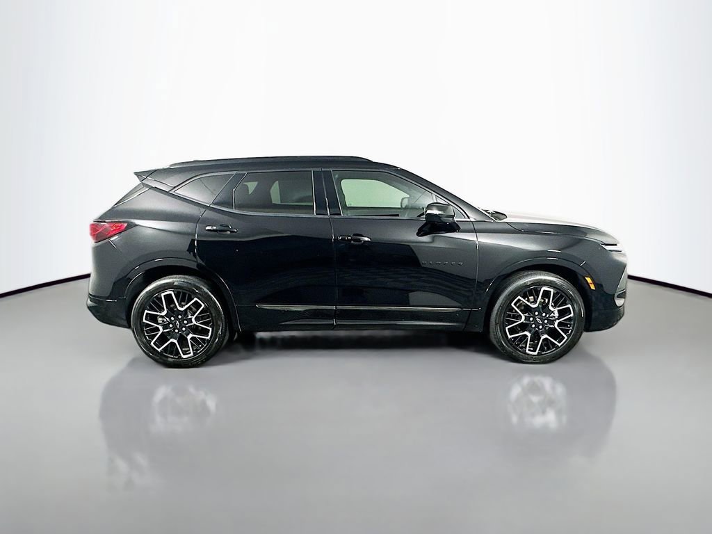 Used 2023 Chevrolet Blazer RS w/ Driver Confidence II Package image 8