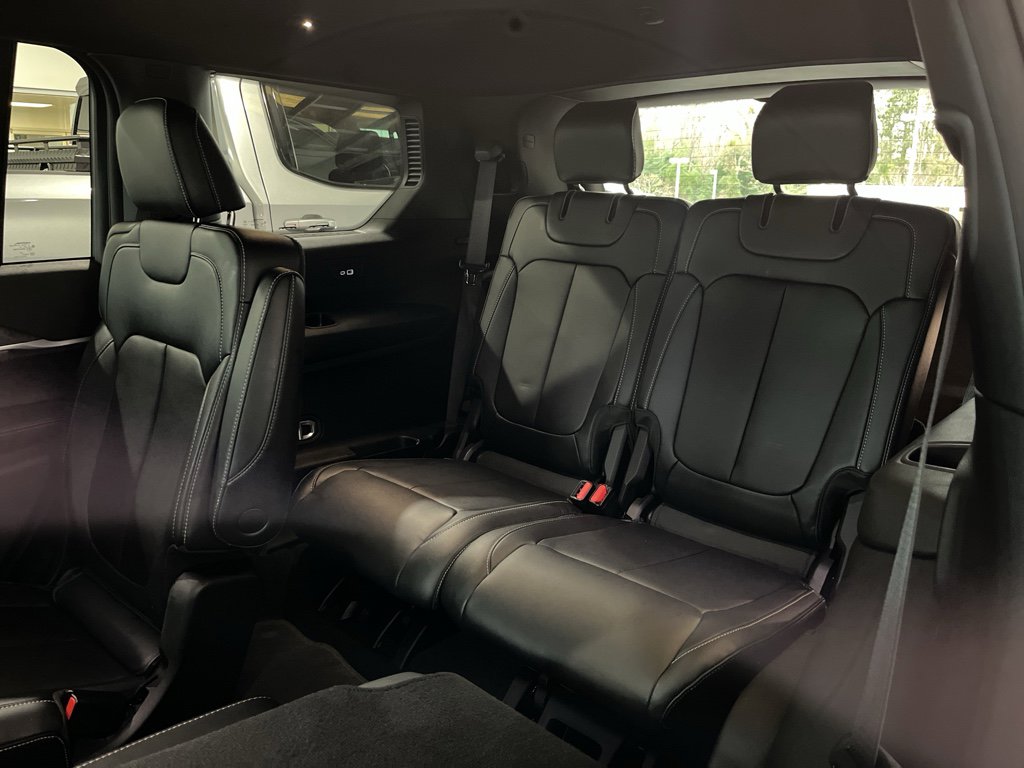 Used 2025 Jeep Grand Cherokee L Limited w/ Trailer Tow Package image 17