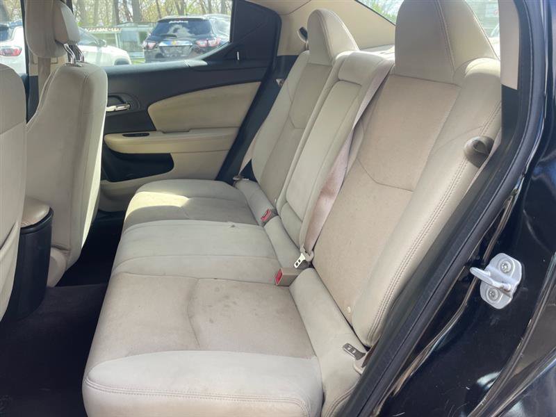 Used 2011 Dodge Avenger Express FWD image 11