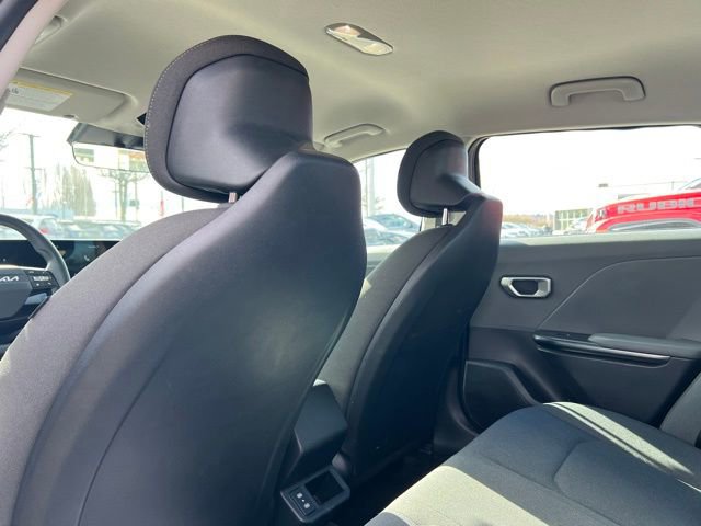 Used 2025 Kia K4 LXS image 13