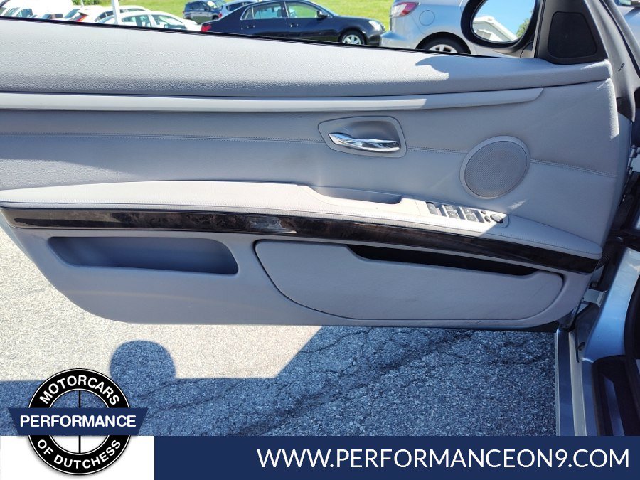 Used 2009 BMW 335i Convertible RWD image 12