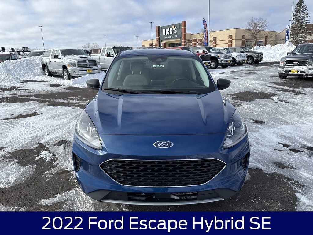 Used 2022 Ford Escape SE w/ Cold Weather Package image 4