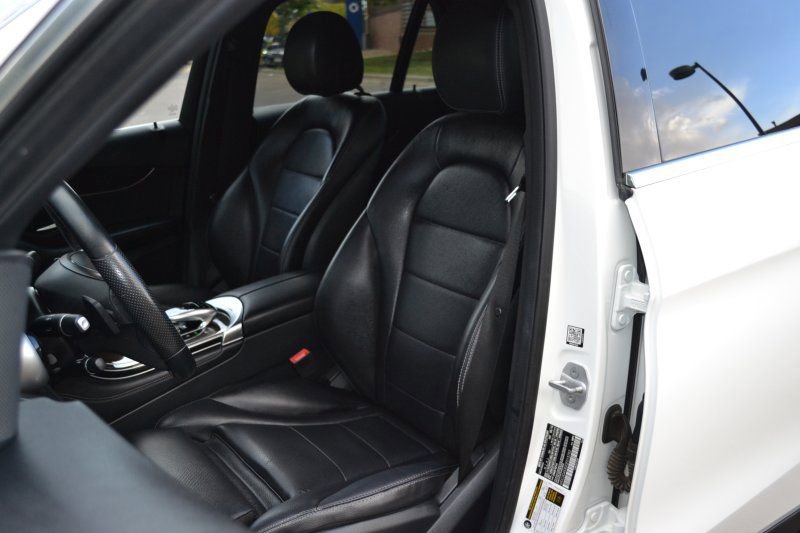 Used 2016 Mercedes-Benz GLC 300 4MATIC image 27