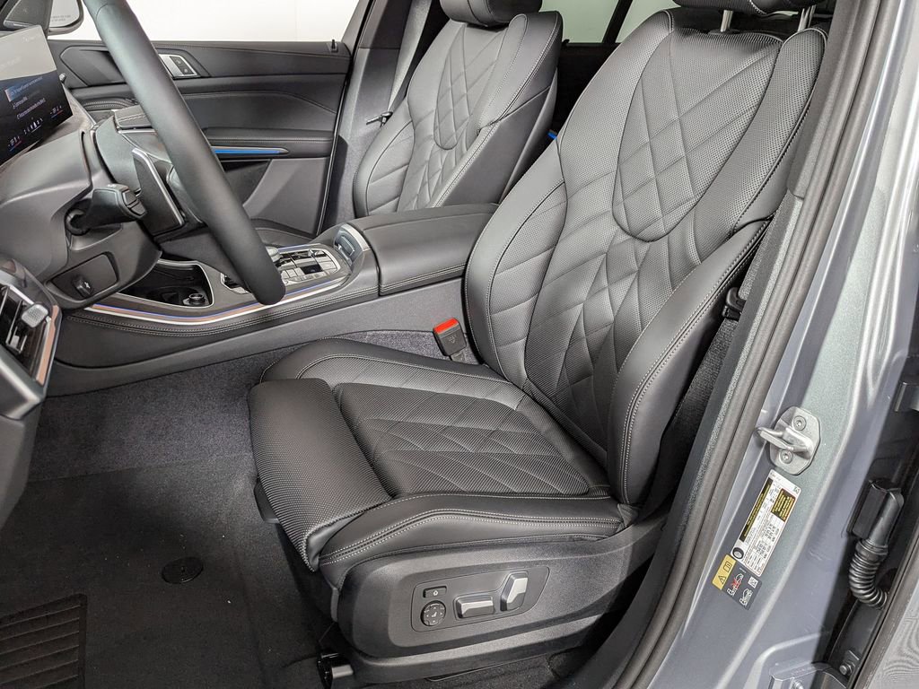New 2026 BMW X5 xDrive50e w/ Executive Package AWD/4WD image 15