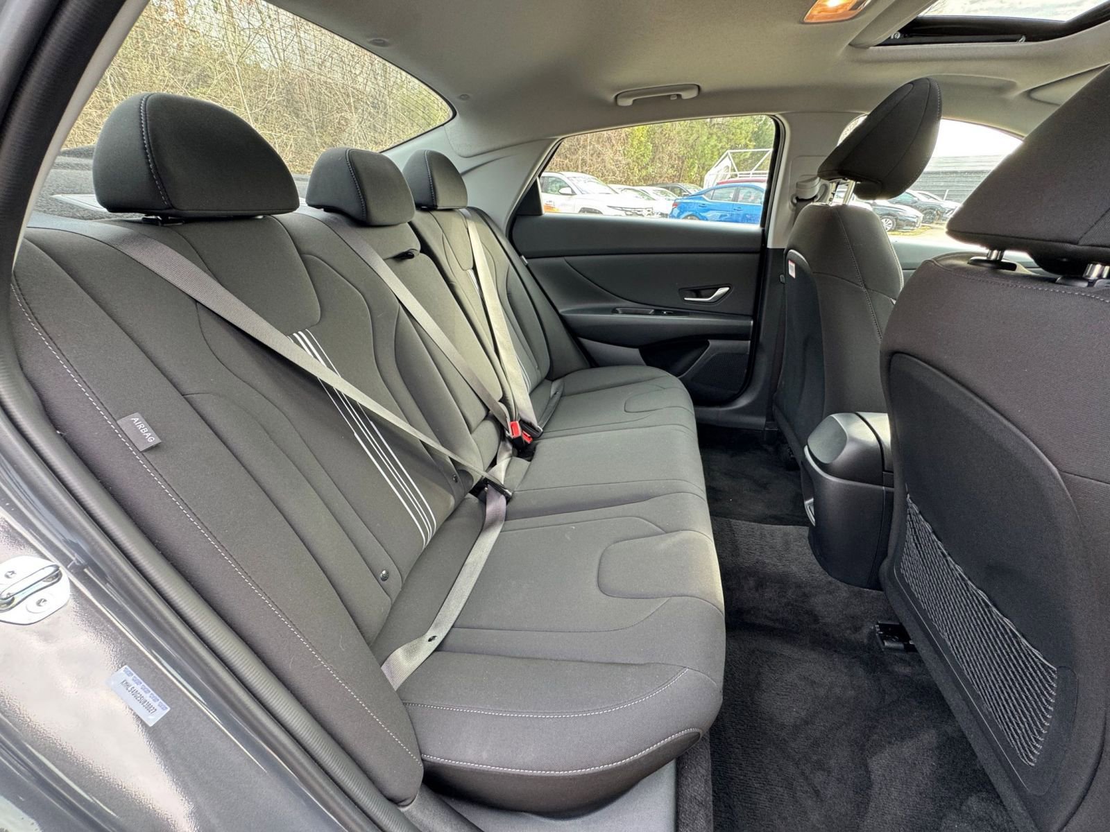 Used 2025 Hyundai Elantra SEL image 36