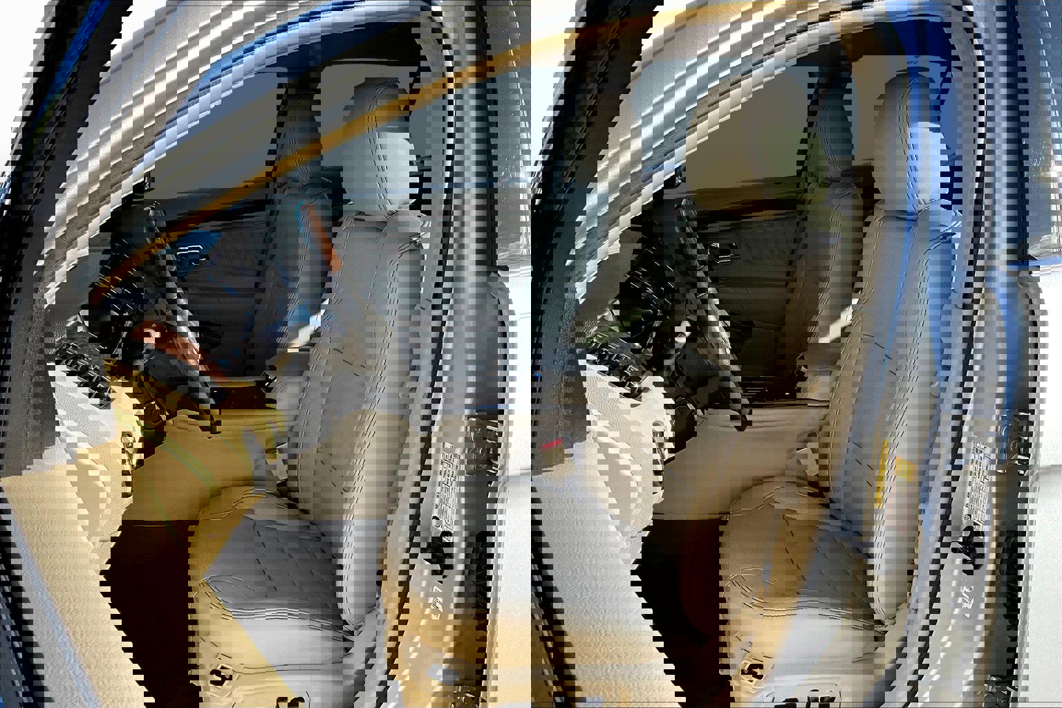 Used 2017 Ford Taurus Limited image 23