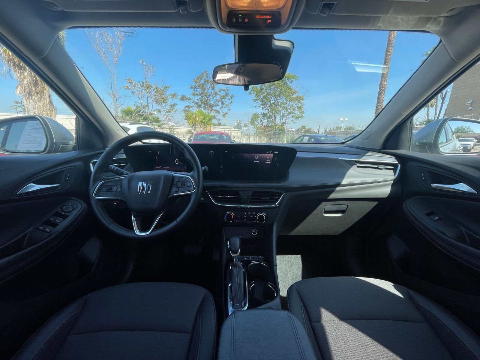 Used 2025 Buick Encore GX Preferred image 33