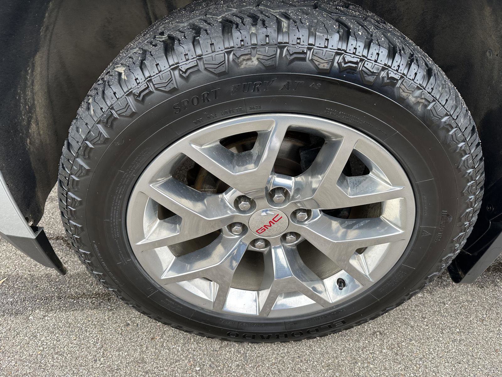 Used 2020 GMC Yukon SLE w/ SLE Value Package image 2