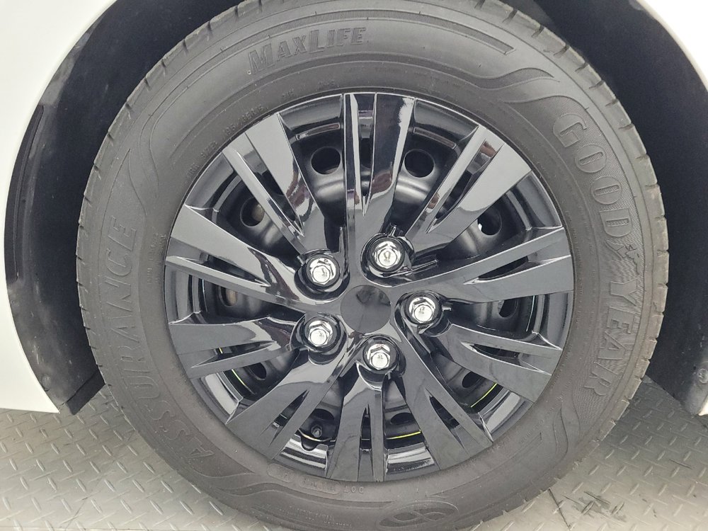 Used 2019 Hyundai Elantra SE image 31