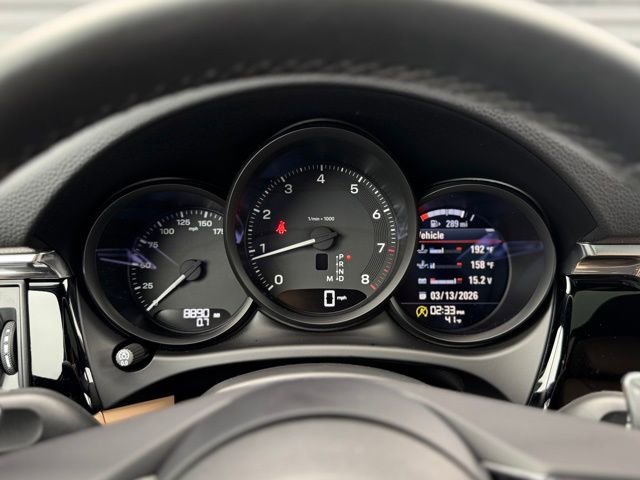 Certified 2025 Porsche Macan image 24