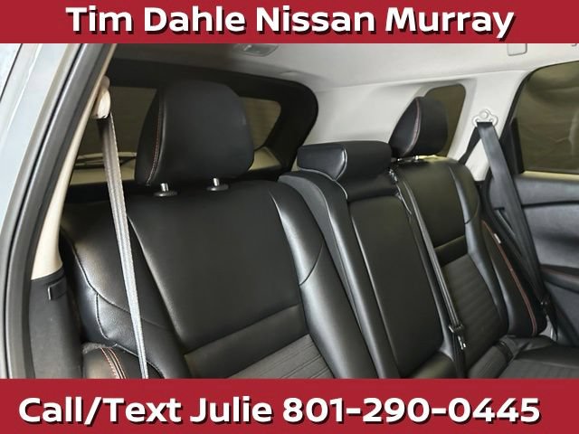 Used 2025 Nissan Rogue SV AWD/4WD image 19