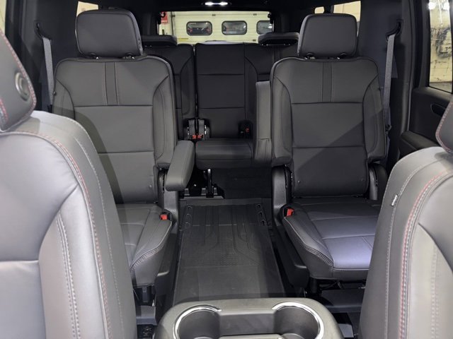 New 2026 Chevrolet Suburban RST w/ RST Capability Package image 28