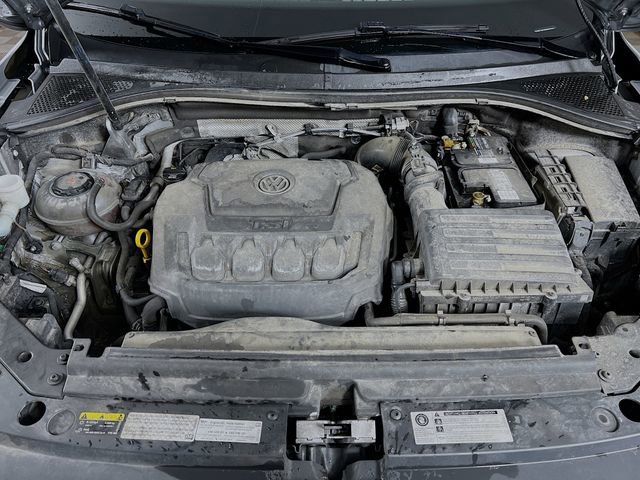 Used 2019 Volkswagen Tiguan SEL Premium R-Line w/ 3rd Row Seat Package AWD/4WD image 30