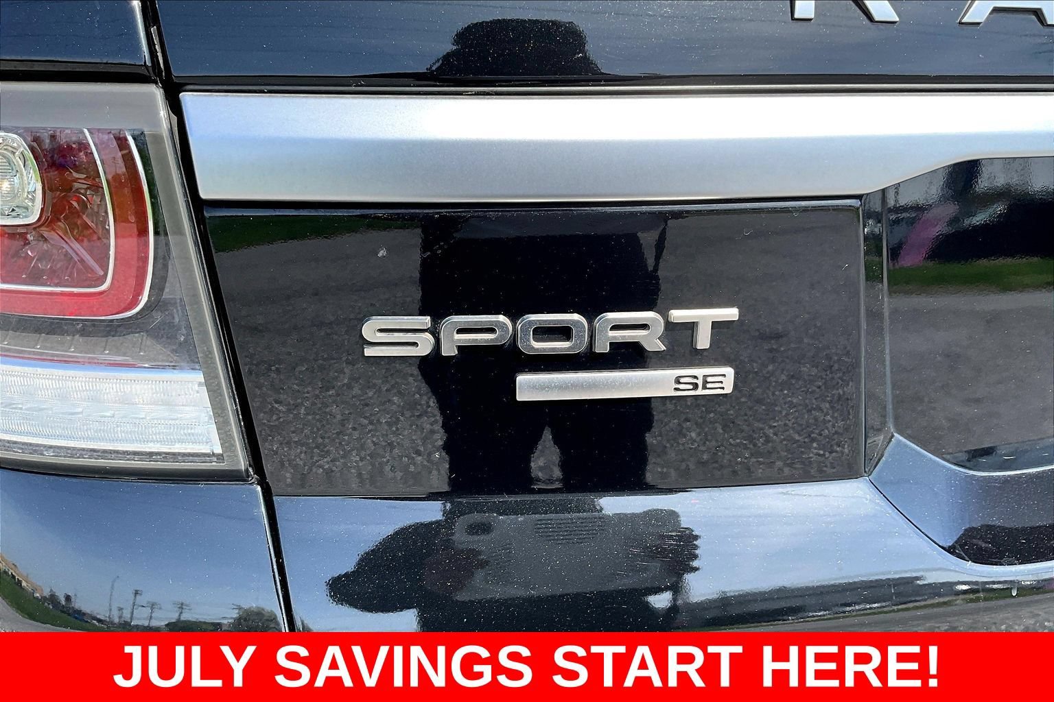 Used 2017 Land Rover Range Rover Sport SE AWD/4WD image 30