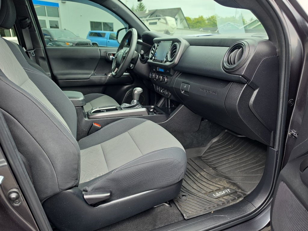 Certified 2023 Toyota Tacoma TRD Sport AWD/4WD image 15