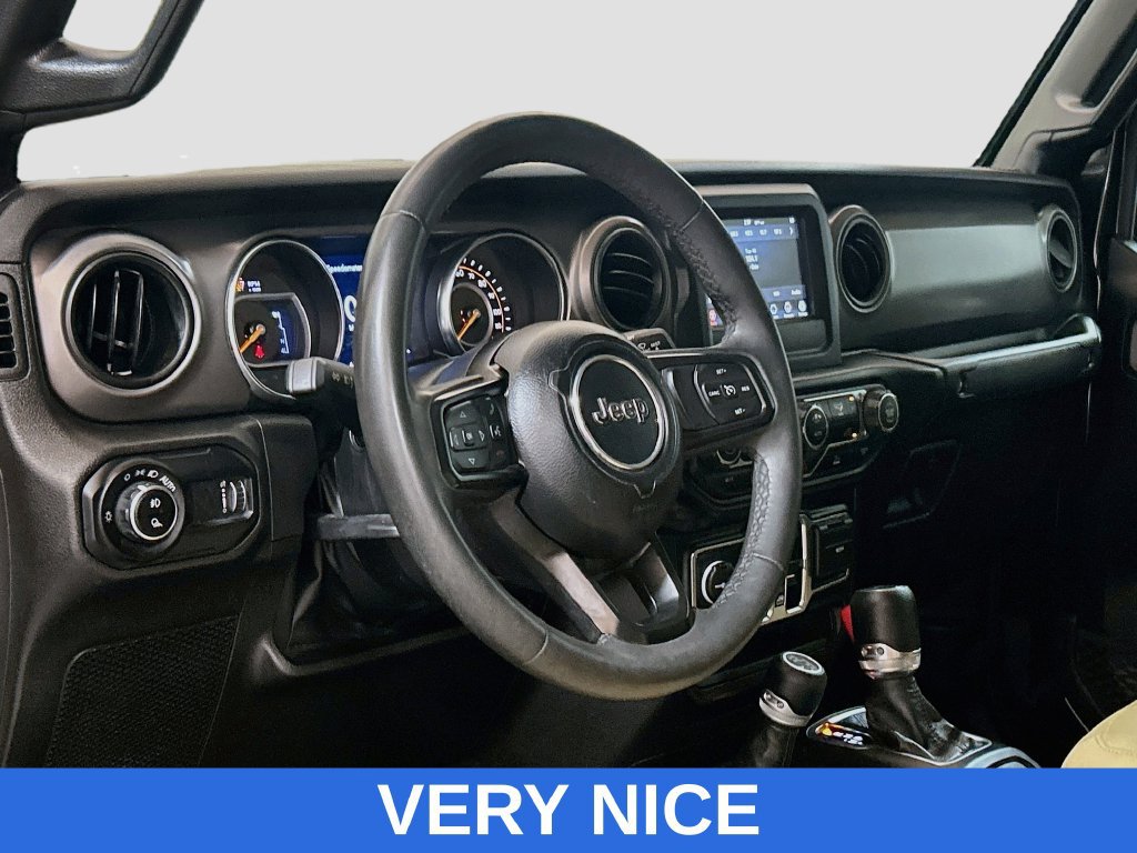 Used 2023 Jeep Gladiator Sport AWD/4WD image 7
