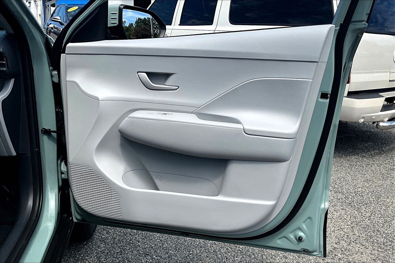 Used 2025 Hyundai Kona SEL AWD/4WD image 18