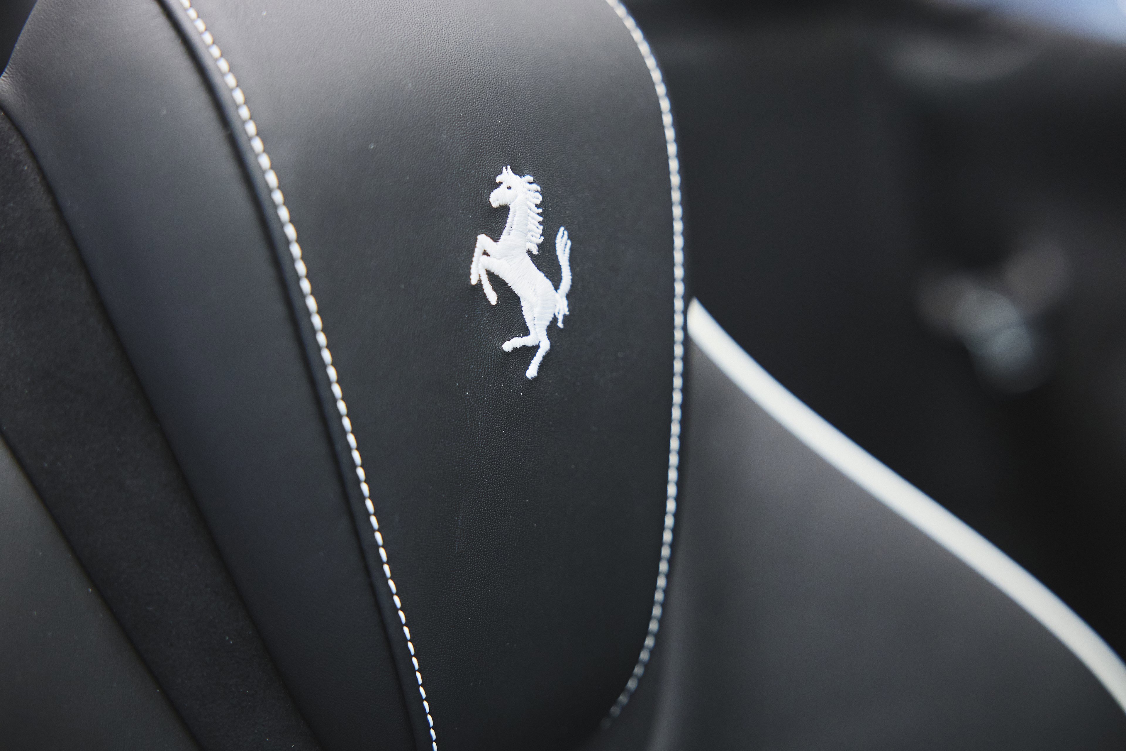 Used 2024 Ferrari Roma Spider image 33