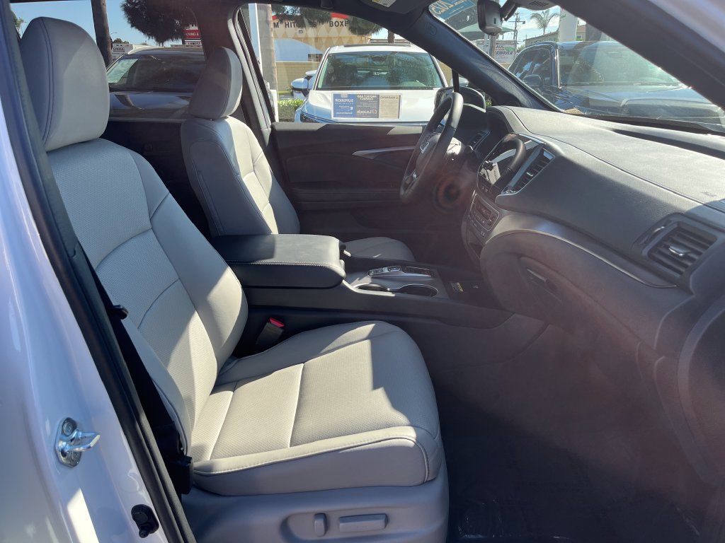 Used 2025 Honda Passport EX-L image 46