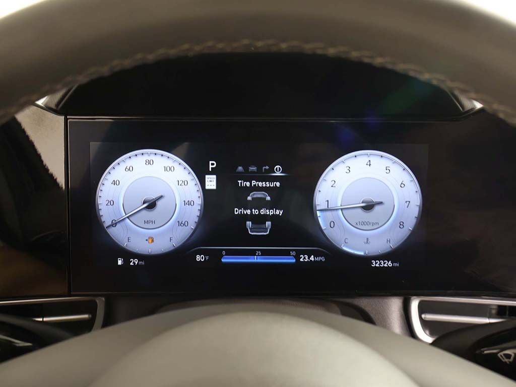 Used 2025 Hyundai Elantra SEL FWD image 42