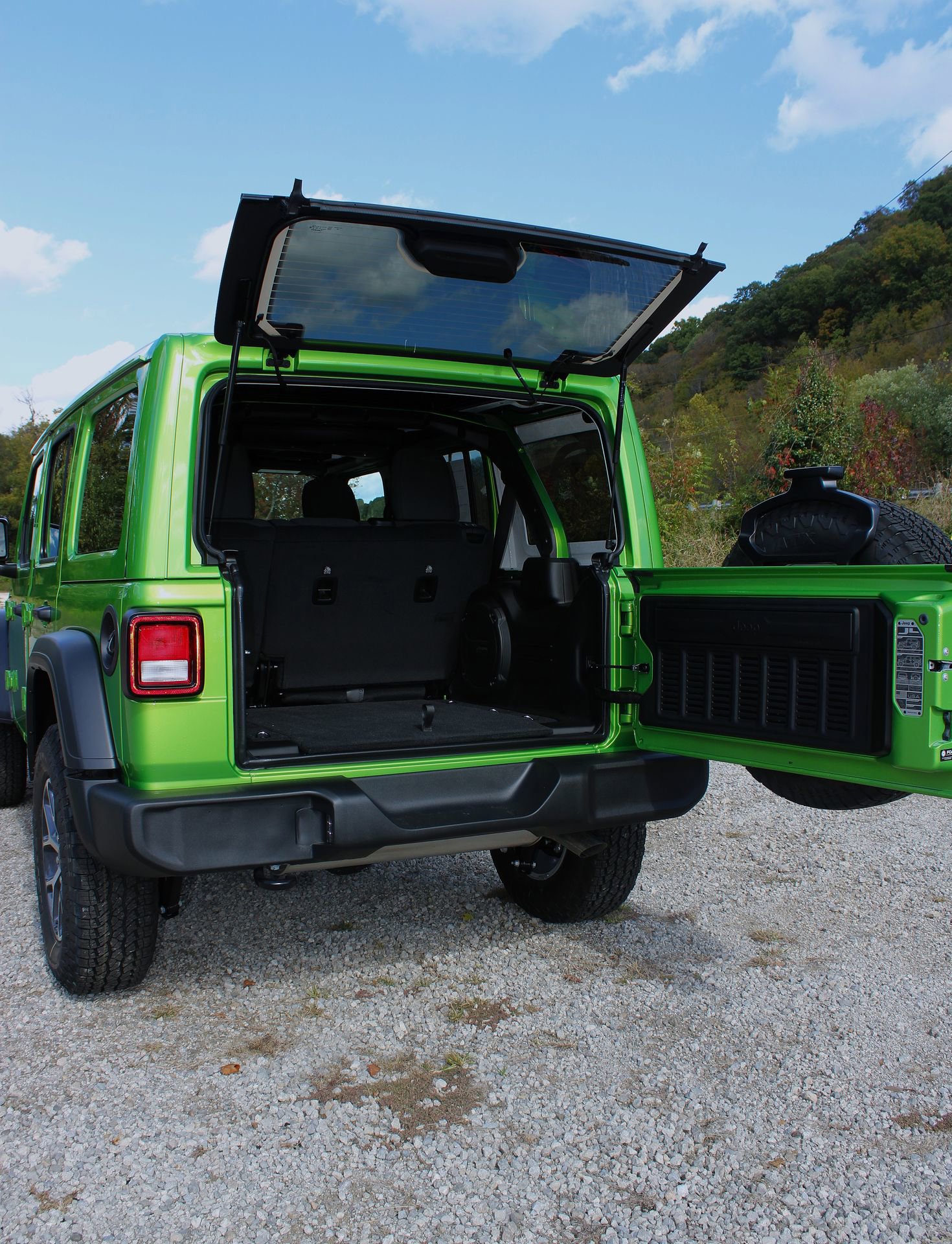 New 2026 Jeep Wrangler Unlimited Sport image 11