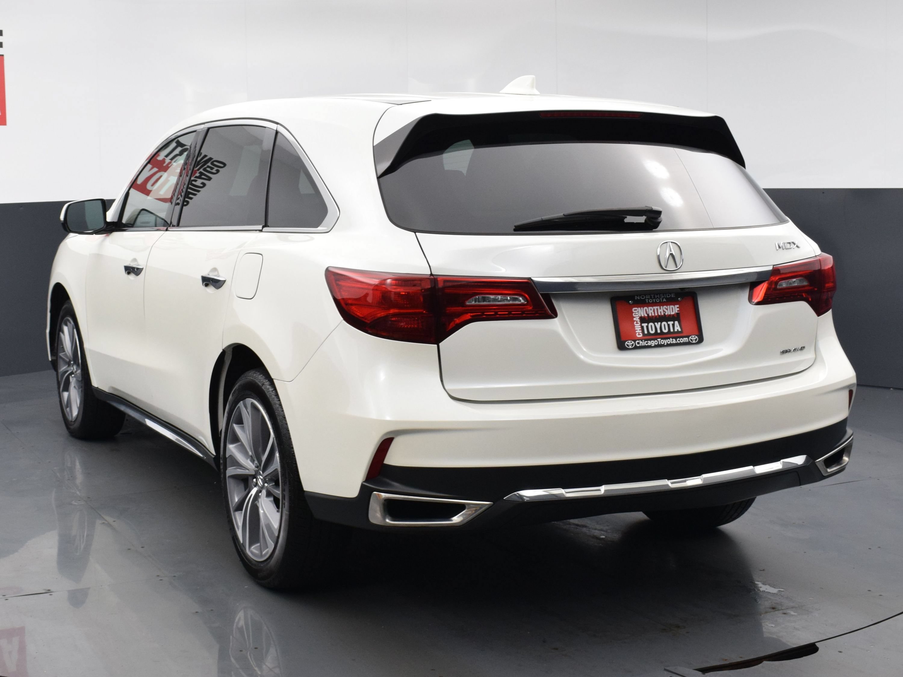 Used 2018 Acura MDX SH-AWD w/ Technology Package image 3