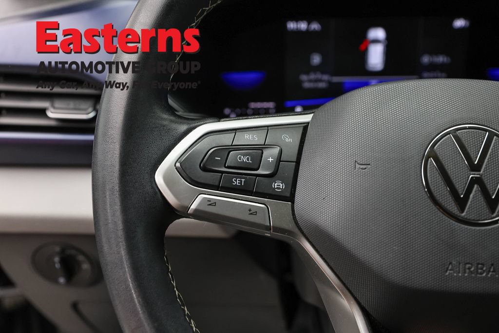 Used 2022 Volkswagen Taos SE AWD/4WD image 13