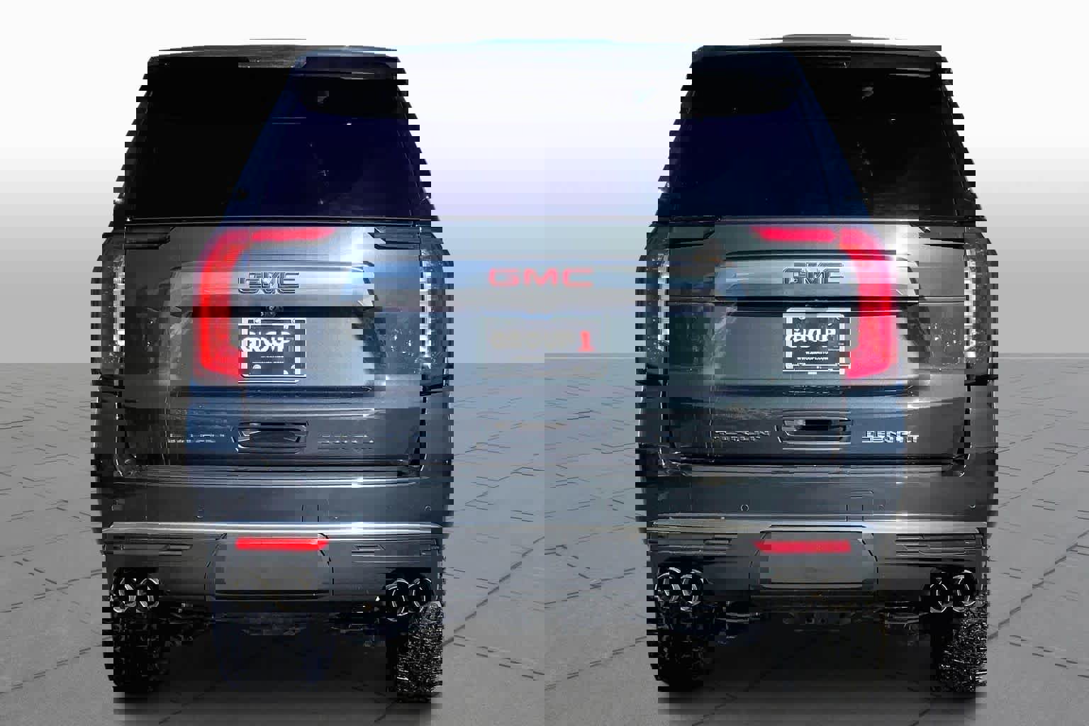 Used 2021 GMC Yukon XL Denali w/ Denali Ultimate Package image 4