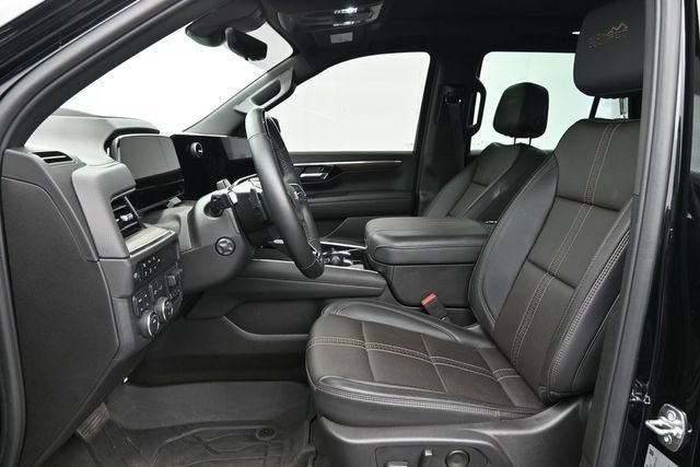 Used 2025 Chevrolet Tahoe High Country w/ Sun And Tow Package AWD/4WD image 23