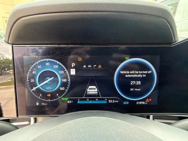 Used 2024 Hyundai Elantra Limited FWD image 15