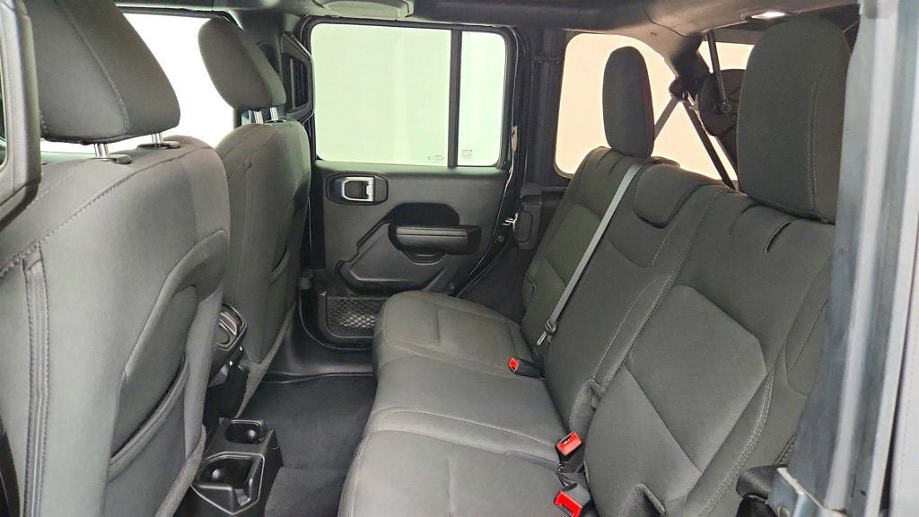 Used 2022 Jeep Wrangler Unlimited Sport AWD/4WD image 20