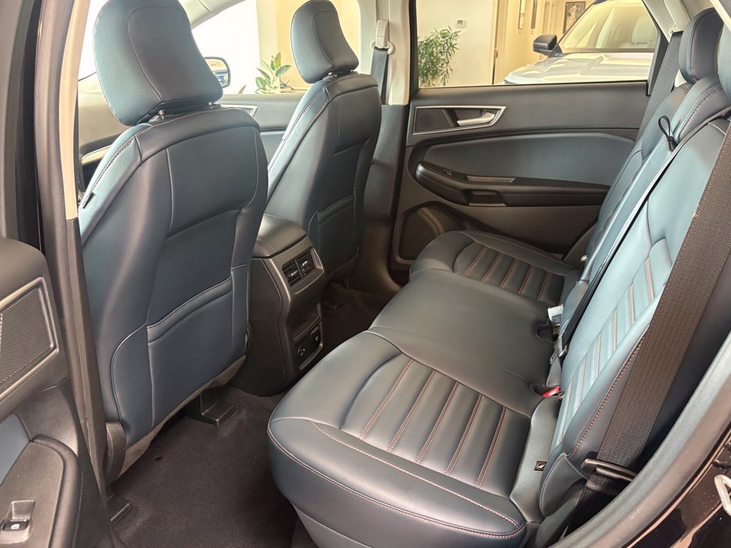 Used 2022 Ford Edge SEL w/ Sport Appearance Package AWD/4WD image 27