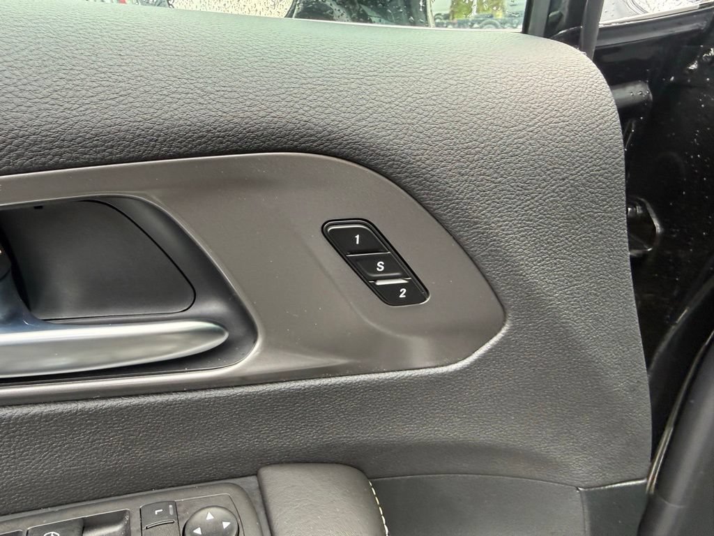 New 2026 Chrysler Pacifica Select FWD image 12