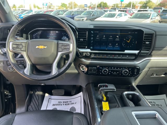 Certified 2022 Chevrolet Silverado 1500 LTZ w/ LTZ Premium Package AWD/4WD image 23