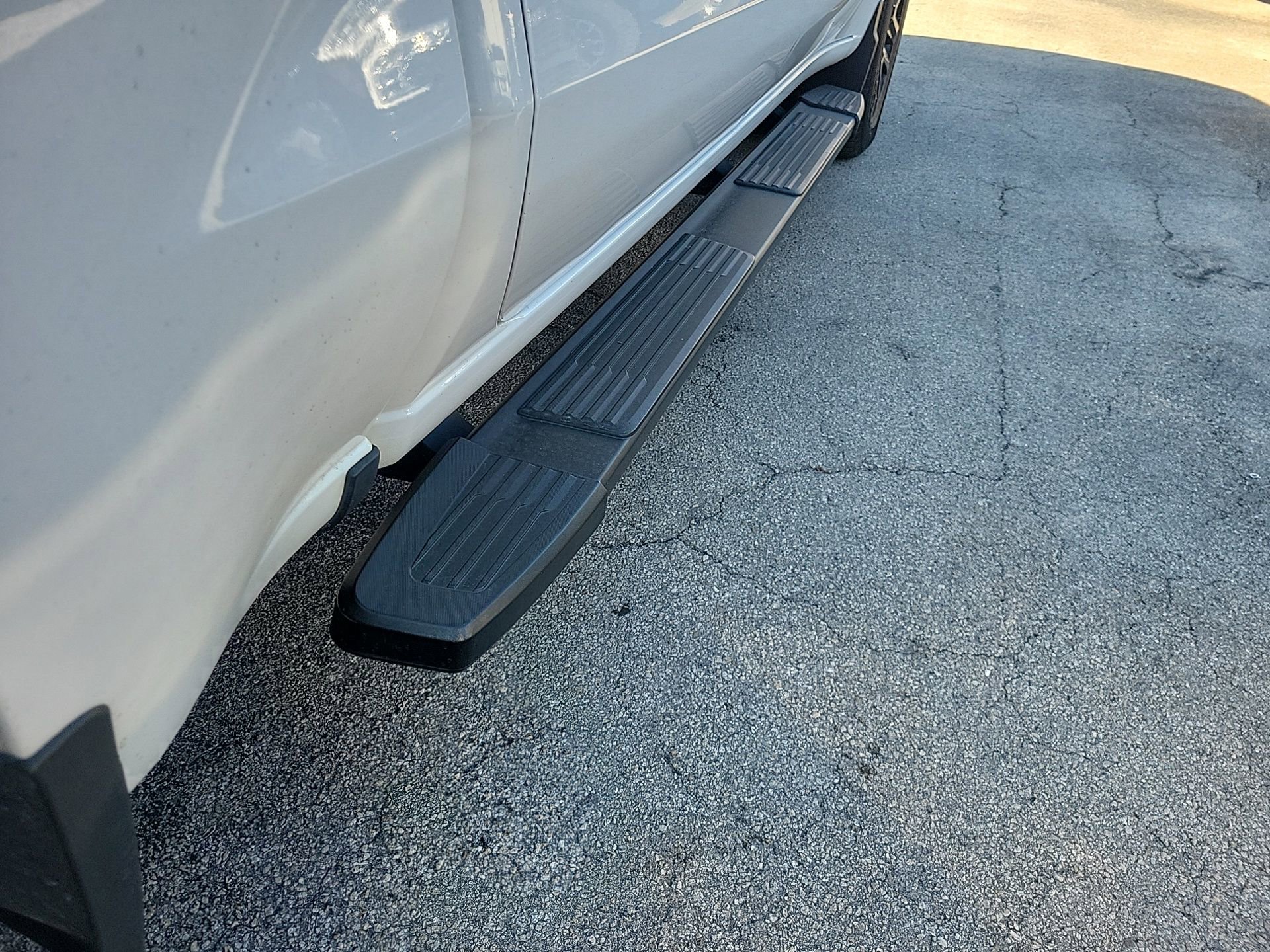 Used 2023 Chevrolet Silverado 1500 RST image 16