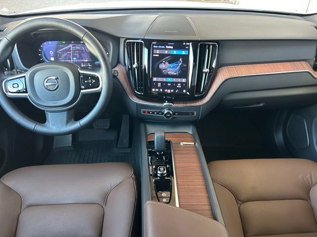 Used 2025 Volvo XC60 T8 Plus w/ Protection Package Premier AWD/4WD image 12