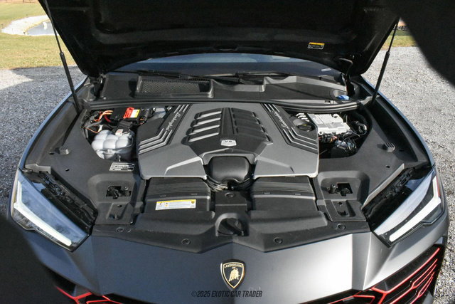 Used 2020 Lamborghini Urus image 15