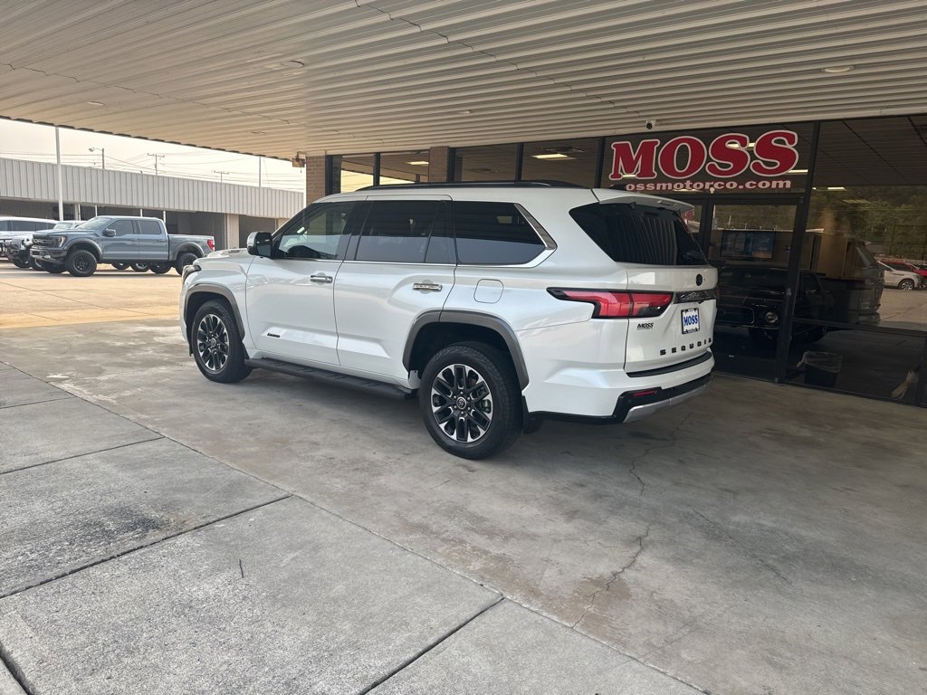 Used 2023 Toyota Sequoia Limited w/ Tow Technology Package image 6