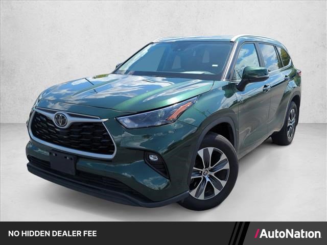 Used 2025 Toyota Highlander XLE