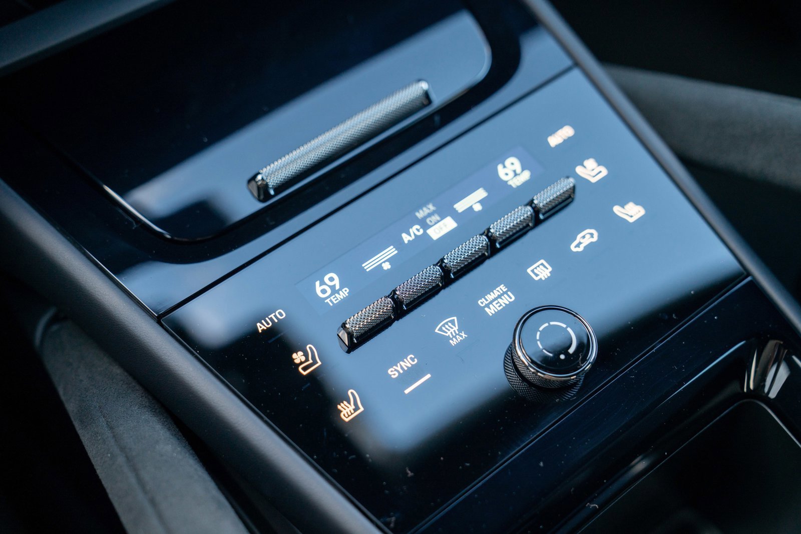 New 2026 Porsche Cayenne Turbo GT image 19