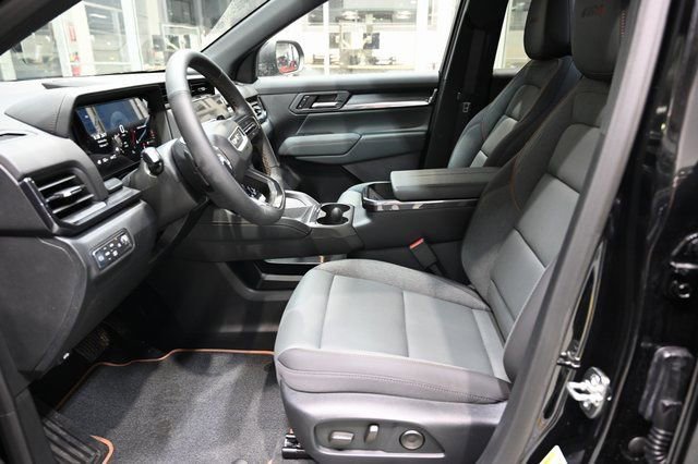 New 2026 GMC Terrain AT4 w/ Convenience Package III image 9