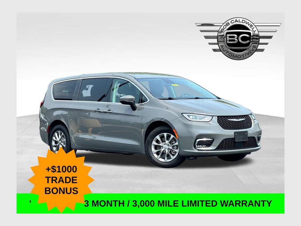 Used 2023 Chrysler Pacifica Touring-L