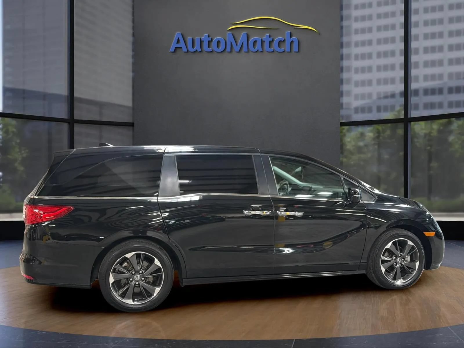 Used 2024 Honda Odyssey Elite image 11