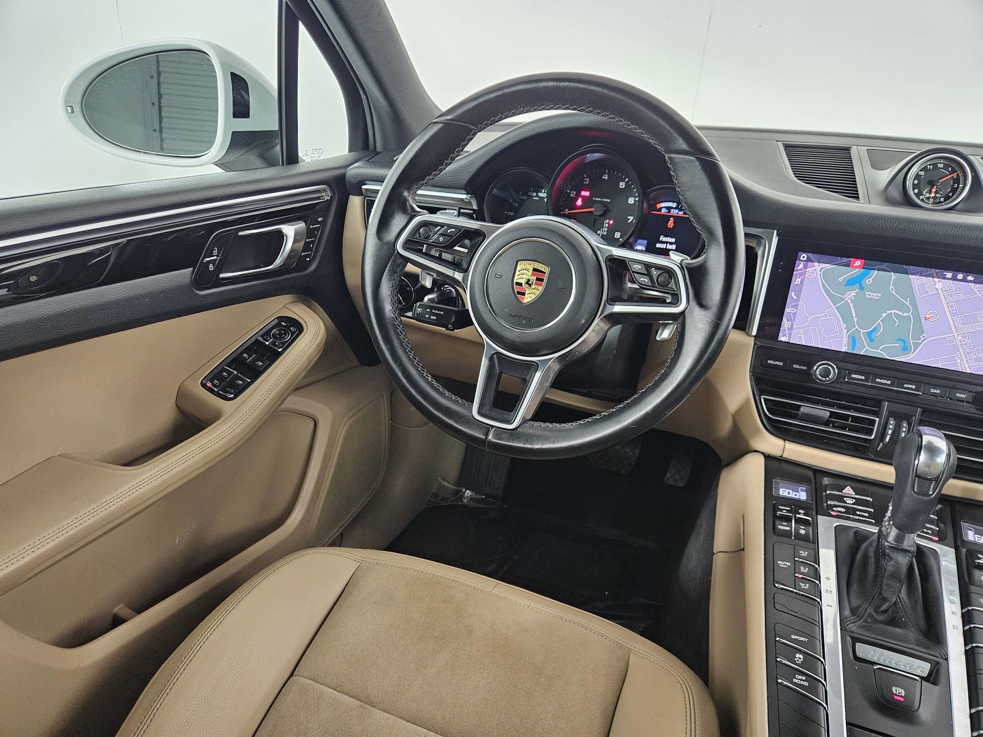 Used 2021 Porsche Macan AWD/4WD image 37