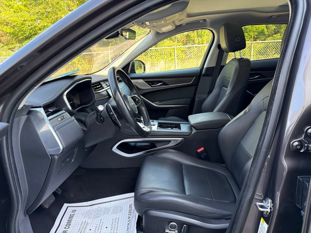 Used 2021 Jaguar F-PACE AWD/4WD image 23